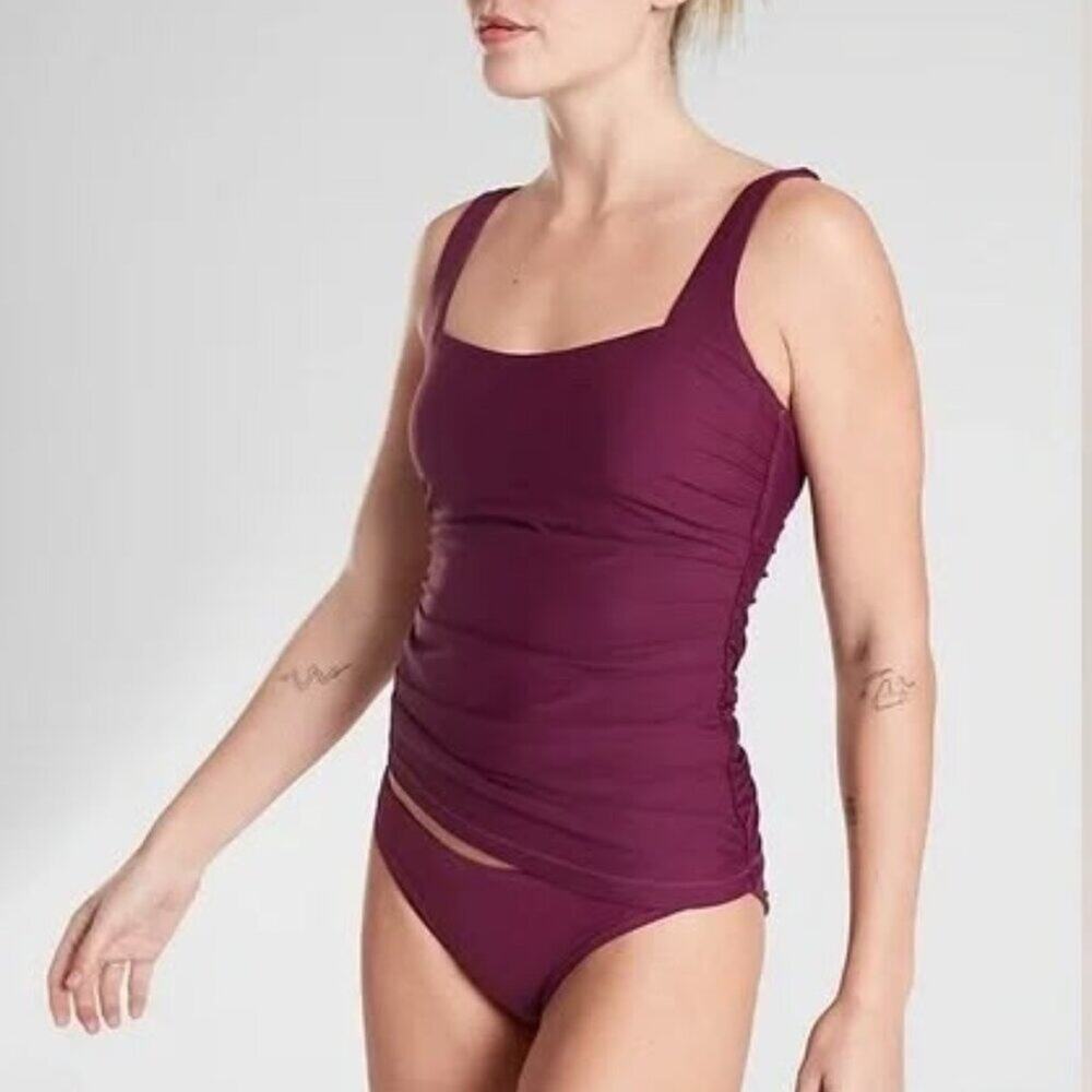Athleta Women's Square Neck Bra Cup Swimsuit Tankini Top in Purple Size 40 B/CT